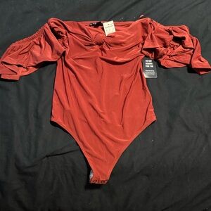 💕 3/$30 SALE! NWT Express One-Shoulder Knot Swimsuit in Rust 💕